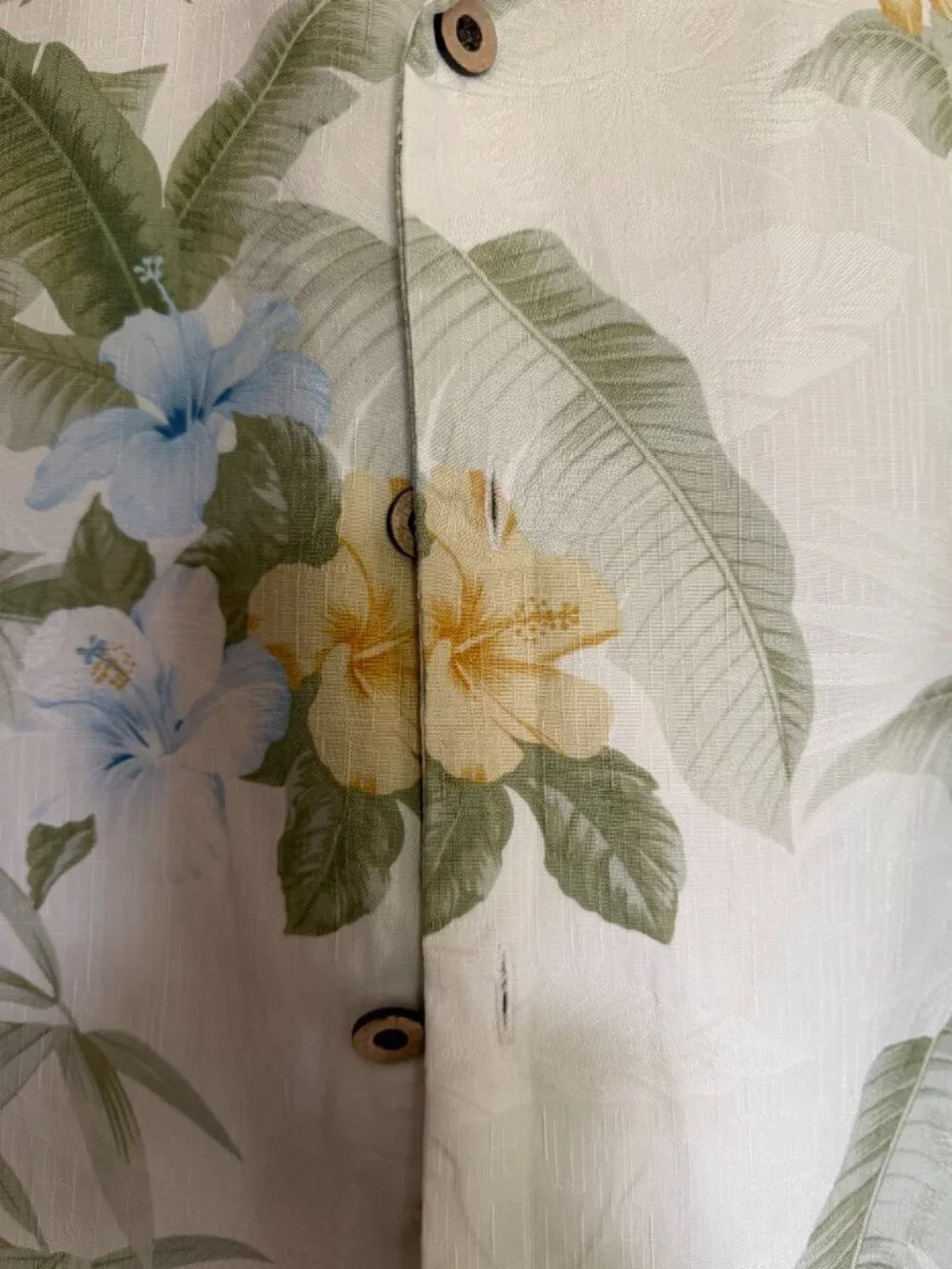 Tommy Bahama Shirt Men' Medium Yellow Ivory Floral Hawaiian Tropical Island Camp - Picture 2 of 7